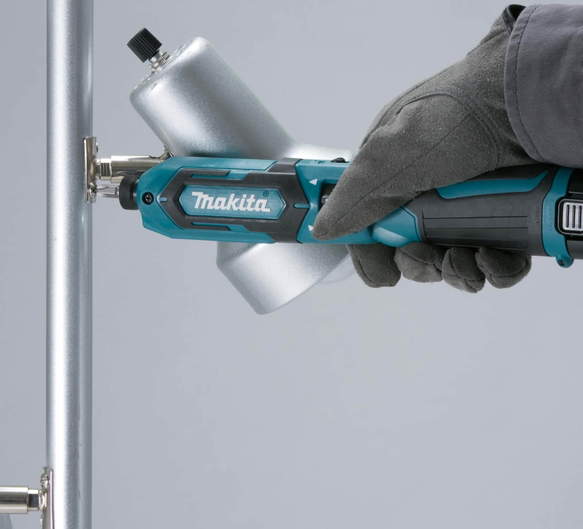 Makita’s latest pencil driver has more features and power