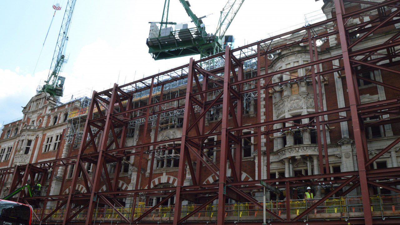 Historic contractor starts work on major London scheme