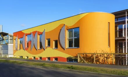 Sto’s external wall insulation system and high-performance facade paint help bring new innovation studio to life